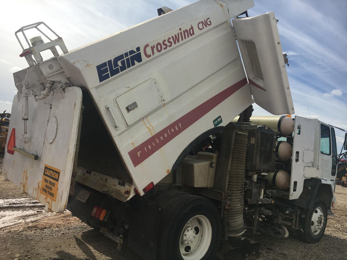 CAMION CON BARREDORA ELGIN CROSSWIND